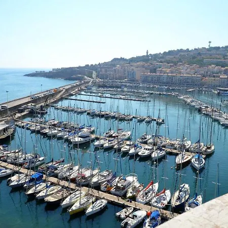 Appartamento 4 Personnes à Avec Terrasse Et Parking - Fr-1-472a-148